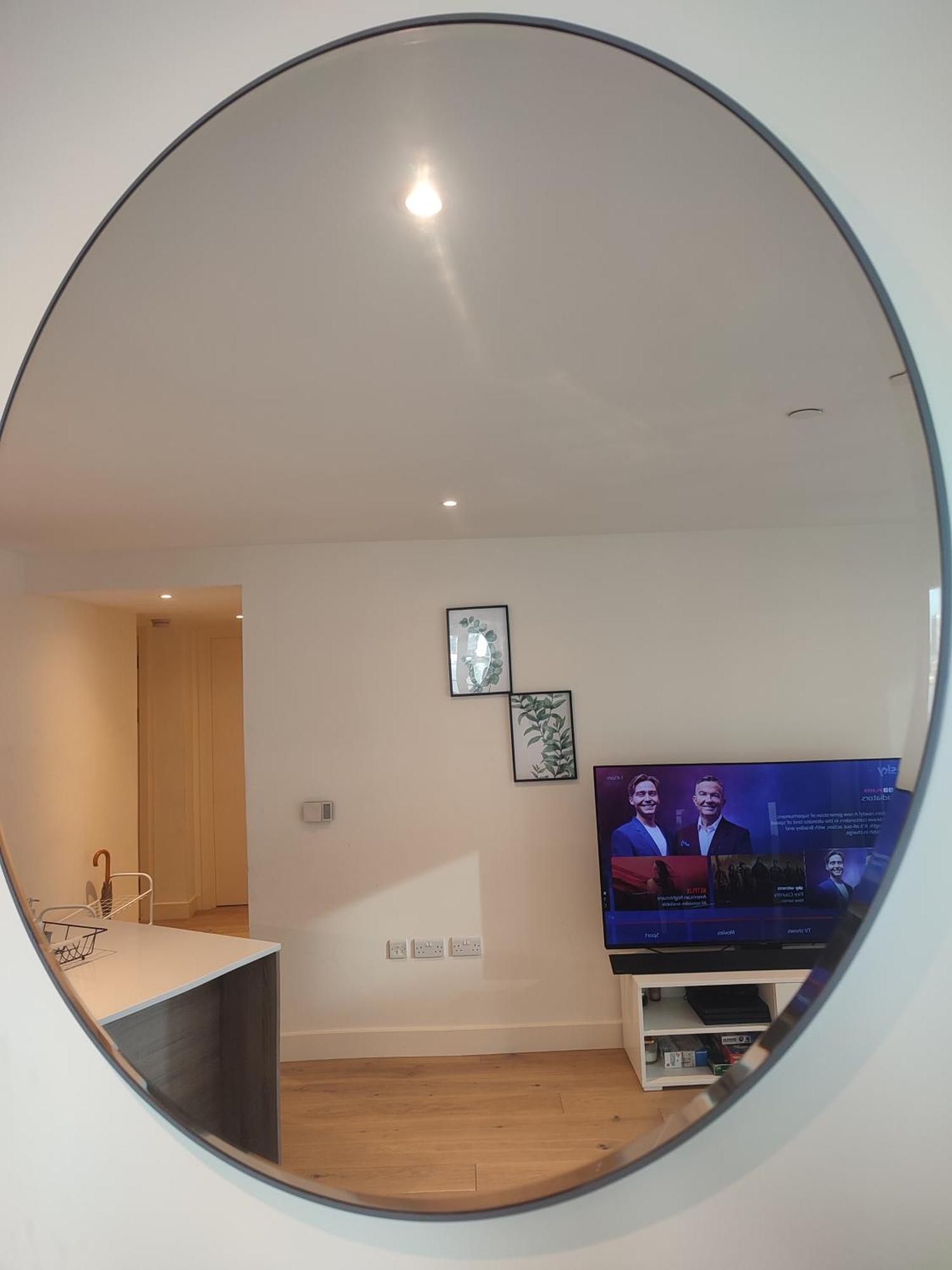 Luxury Riverside Apt With Easy Access To Central London, O2, Excel Centre And Parking Exterior foto